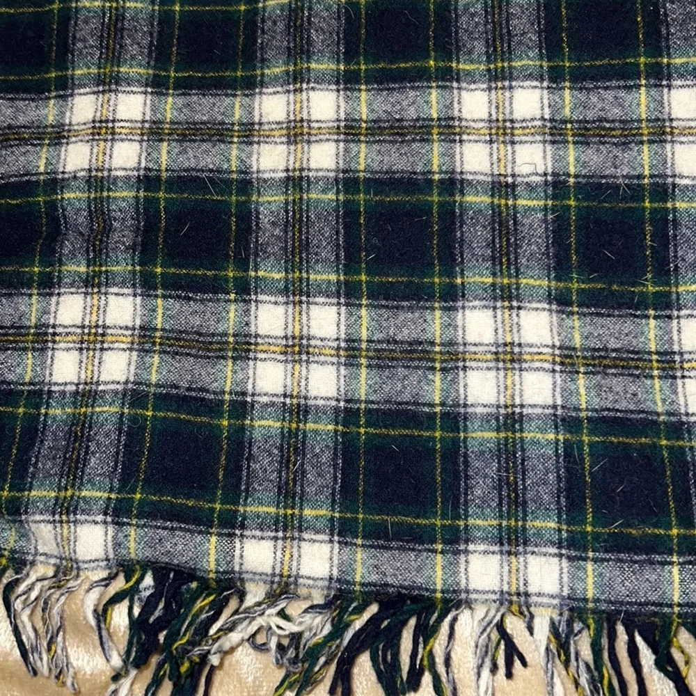 Vintage Pendleton green tartan plaid wool scarf 44” x 12”